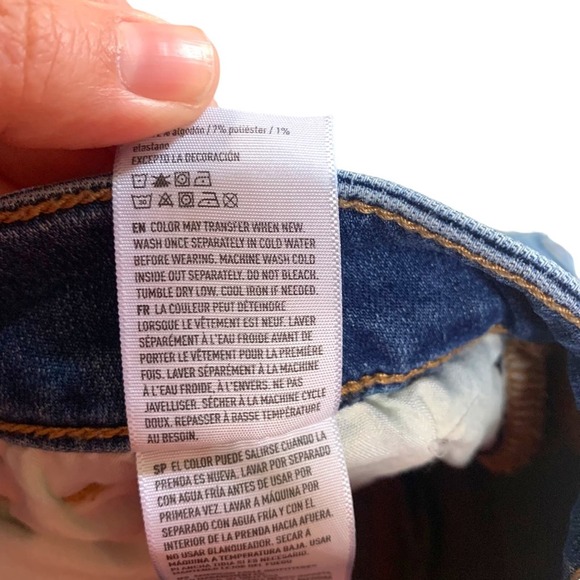 American Eagle AE Hi-Rise Shortie Denim Jean Shorts Button Fly Distressed Size 6 - Picture 13 of 14